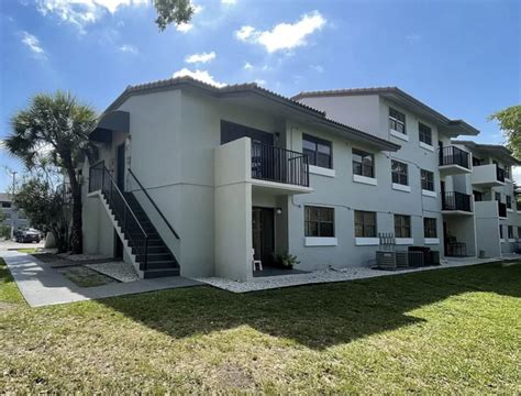 Usted encontr los Apartamentos 979 en renta. . Rentas en hialeah